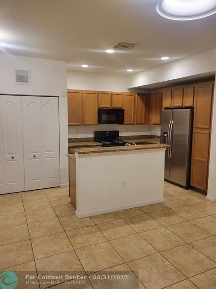 20903 14th Pl, Miami, FL 33169-5231