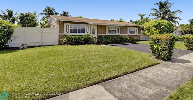 7308 Forest Blvd, Pompano Beach, FL 33068-2384