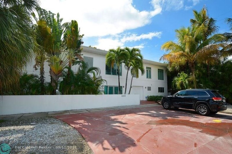 2232 Alton Rd, Miami, FL 33140