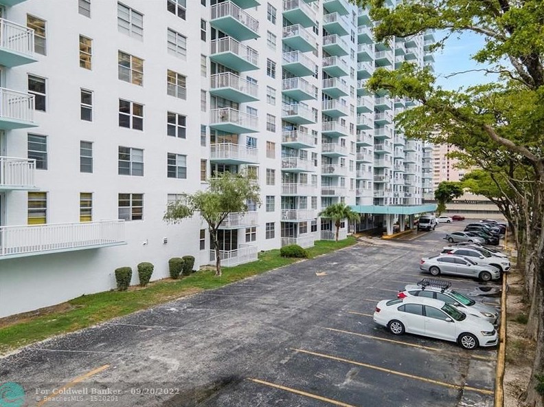 301 174th St, Miami FL  33162-1873 exterior