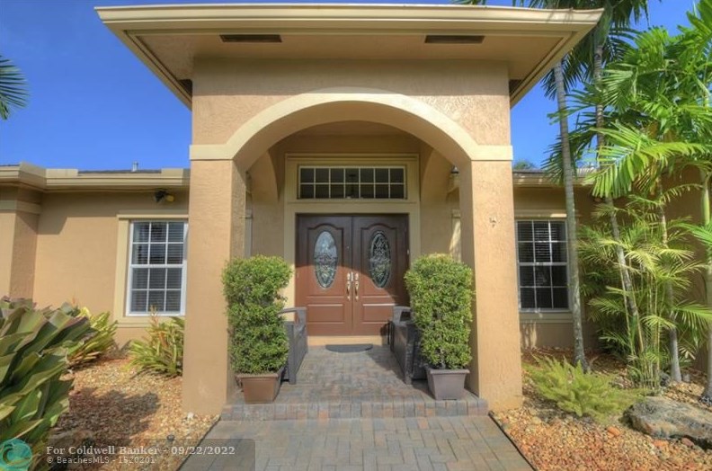 321 93rd Ter, Hollywood, FL 33024-6359