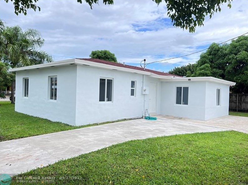 605 E 9th Ct, Hialeah, FL 33010