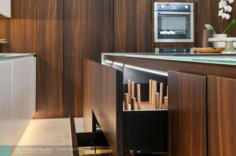 10367 Sunset Bend Dr, Boca Raton FL  33428-1818 exterior