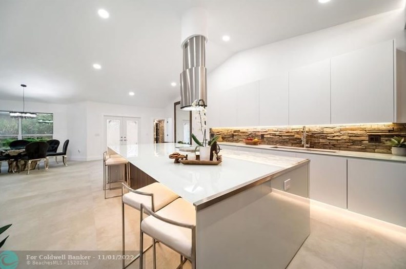 10367 Sunset Bend Dr, Boca Raton FL  33428-1818 exterior