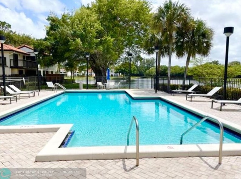 5901 Fox Hollow Dr, Boca Raton FL  33486-8919 exterior