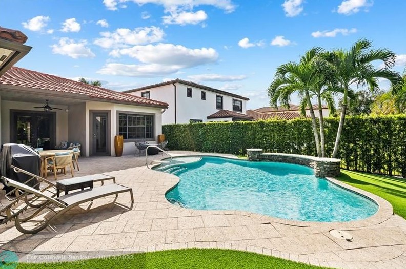 4036 88th Ter, Hollywood, FL 33024-8704