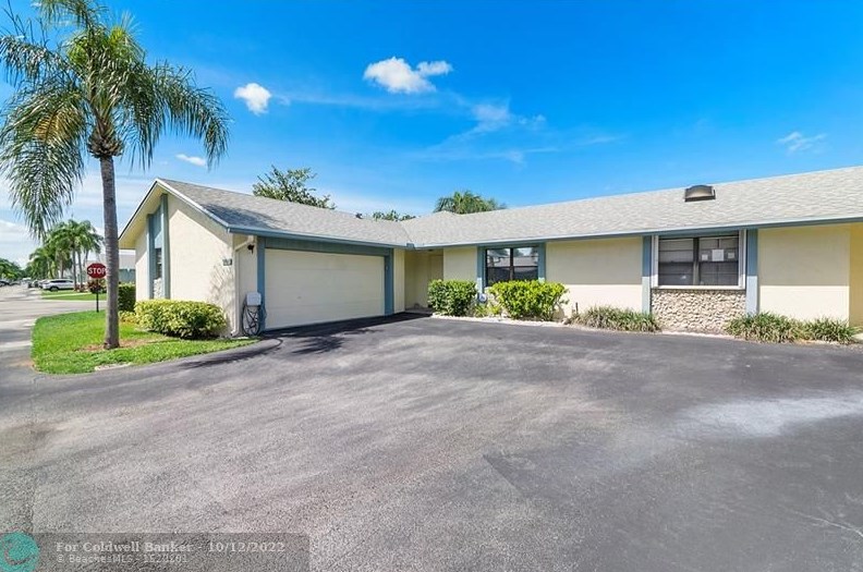 9069 22nd St, Boca Raton, FL 33428-7775