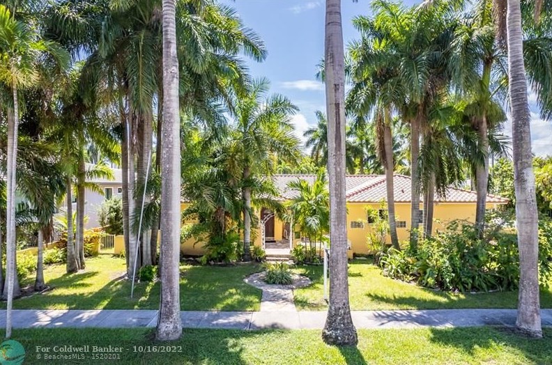 956 Harrison St, Hollywood FL 33020-6805 exterior