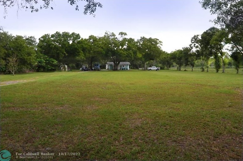269 36th St, Okeechobee, FL 34972-1705