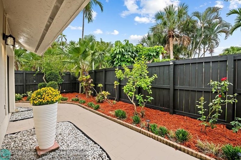 7635 Sierra Ter, Boca Raton, FL 33433-3315