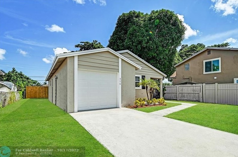 316 Fleming Ave, Lake Worth, FL 33463