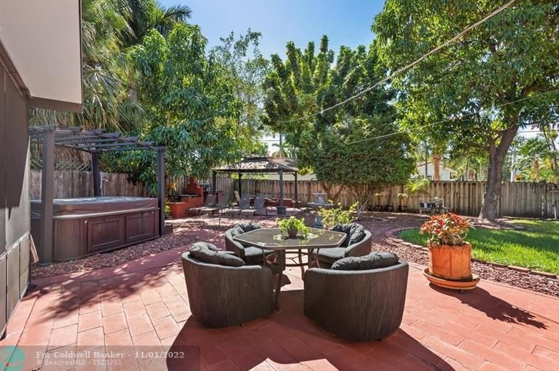 1254 Buchanan St, Hollywood, FL 33019-1021