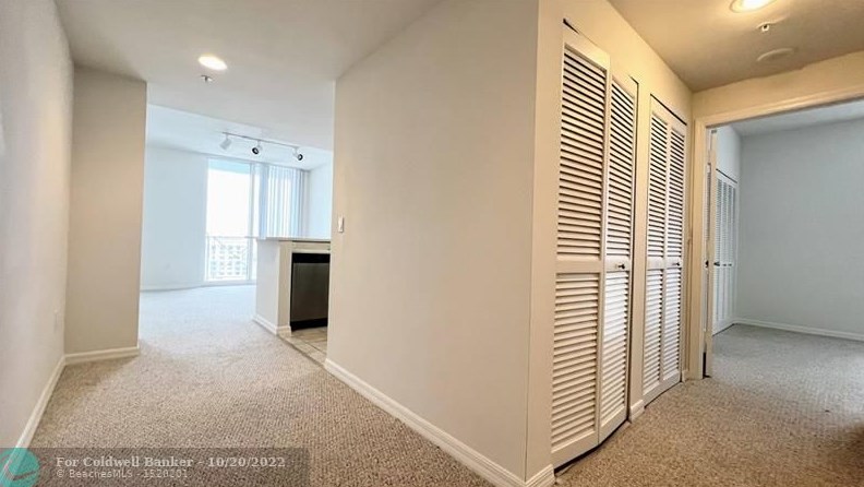 255 Evernia St #817, West Palm Beach, FL 33401