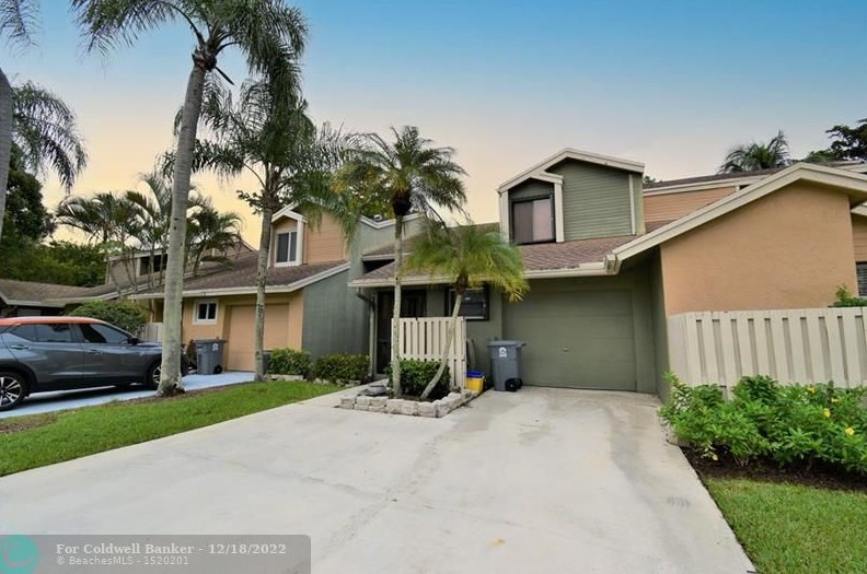 22424 Thousand Pines Ln, Boca Raton, FL 33428