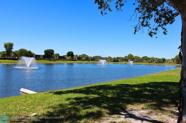 260 Charter Way #260, West Palm Beach, FL 33407