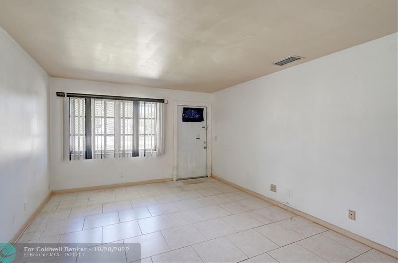 531 Silver Beach Rd, West Palm Beach, FL 33403-3326