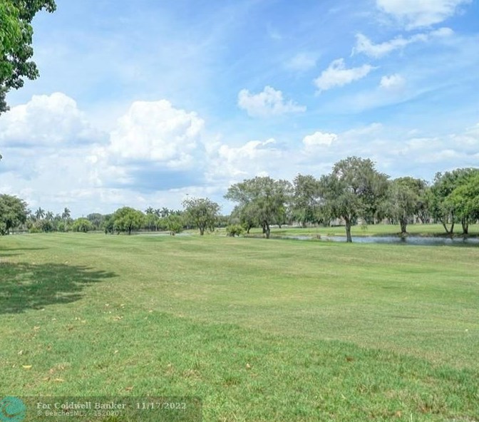 251 Sw 132nd Way Apt 117, Hollywood, FL 33027