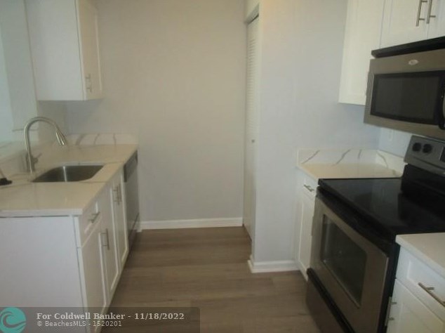 1350 Se 3rd Ave #412, Dania Beach, FL 33004