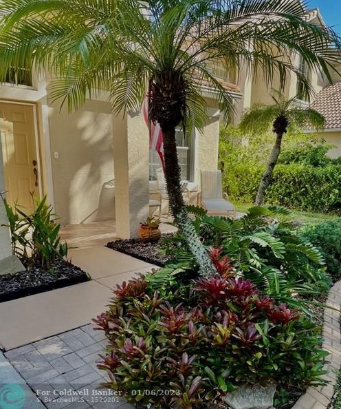 1231 Delray Lakes Dr, Delray Beach, FL 33444