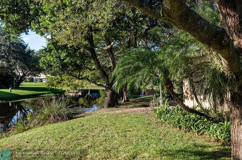 2661 Aloe Ave, Pompano Beach, FL 33063-9208