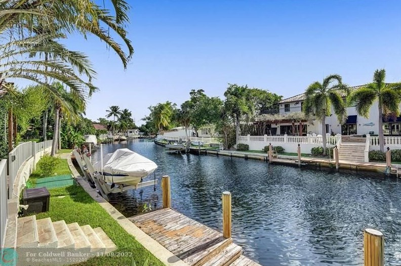 98 8th Ave, Boca Raton FL  33486-4657 exterior