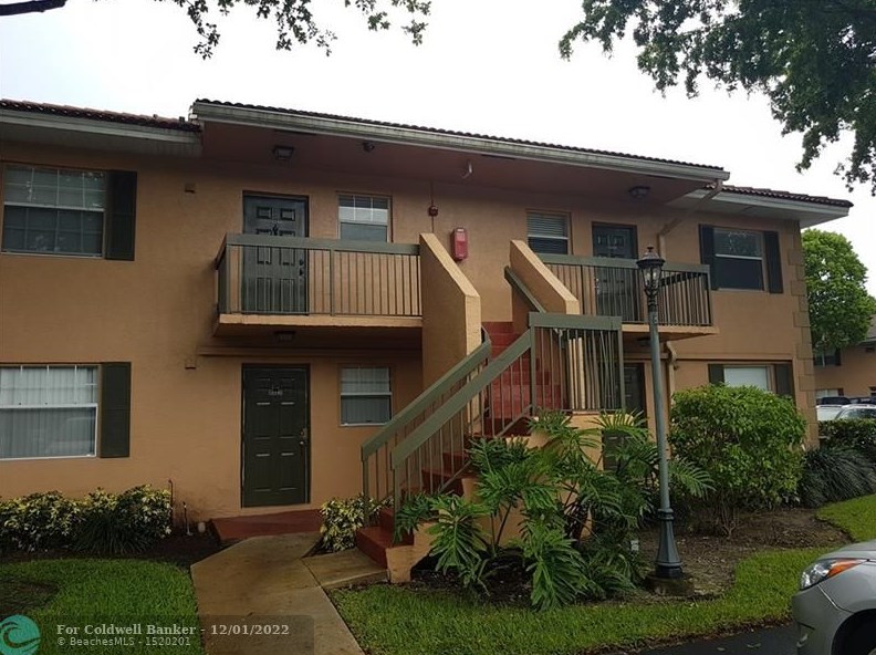 10356 Nw 8th St #206, Hollywood, FL