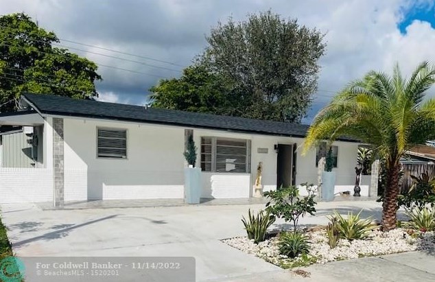 1251 202nd St, Miami, FL 33169-2746