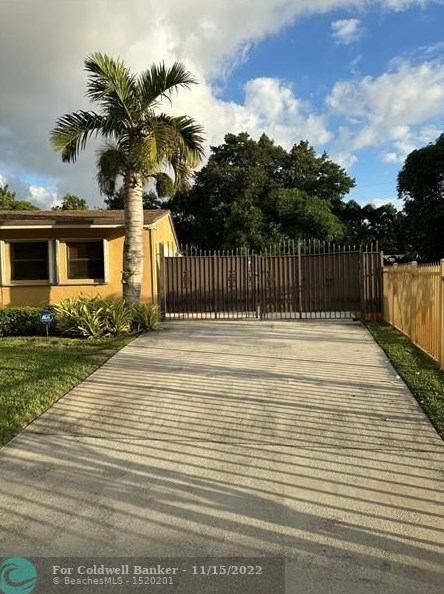 17121 Nw 44th Ave, Miami, FL 33055