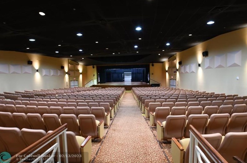 12852 Coral Lakes Dr, Boynton Beach FL  33437-4183 exterior