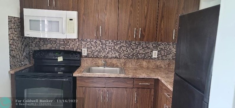 18251 Nw 23rd Ave #4, Miami, FL 33056
