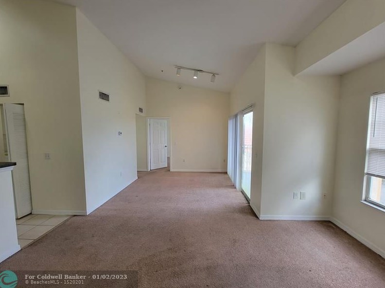 4171 San Marino Blvd #305, West Palm Beach, FL 33409