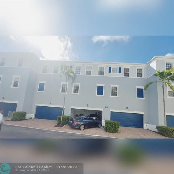 108 Locustberry Ln, Jupiter FL  35105-6307 exterior