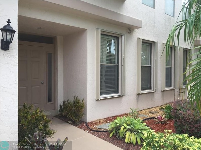 5771 Coach House Cir #b, Boca Raton, FL