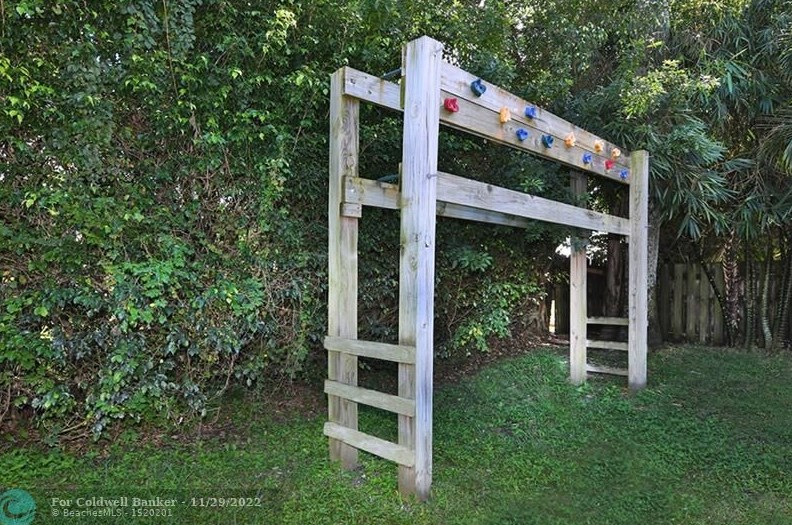 2732 27th Ave, Boca Raton FL  33434-3692 exterior