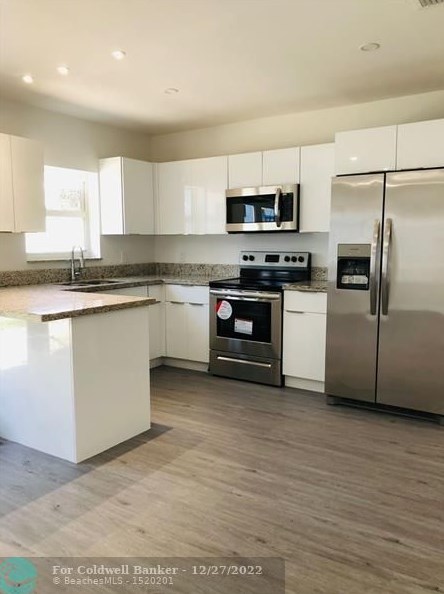 111 Prospect Rd, Lake Worth, FL 33462