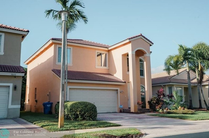 7682 Nw 19th St, Hollywood, FL 33024