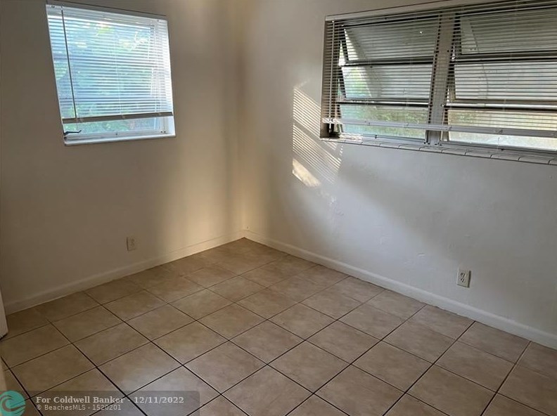 1410 65th Ave, Hollywood FL  33024-5814 exterior