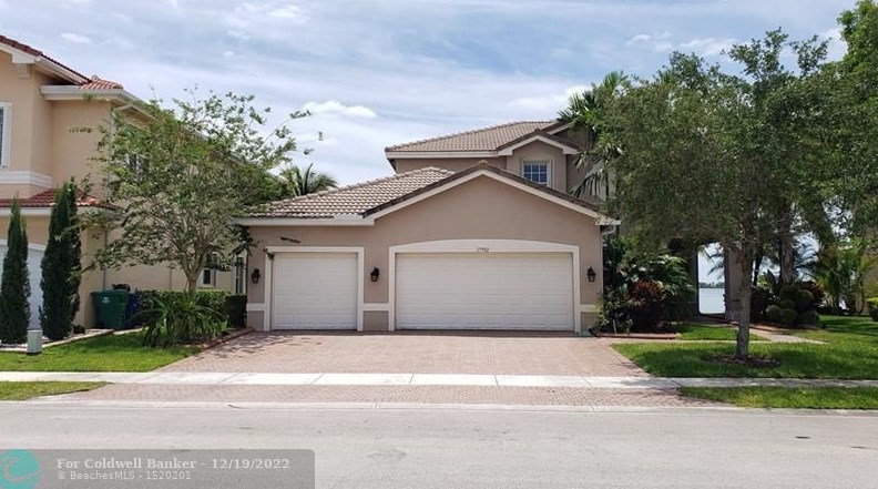 17992 Sw 41st St, Hollywood, FL 33029