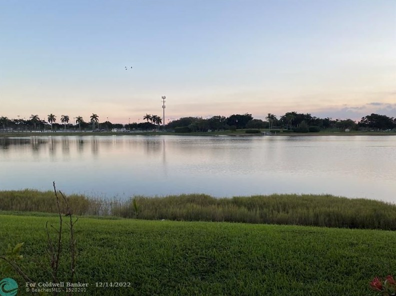 16090 Nw 21st St, Hollywood, FL 33028