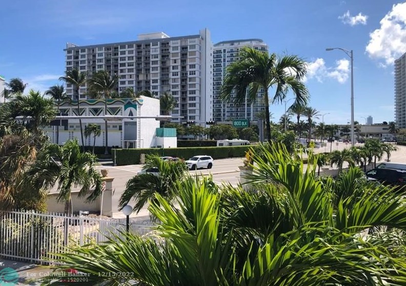 1790 79th Street Cswy Unit #b201, Miami, FL 33141