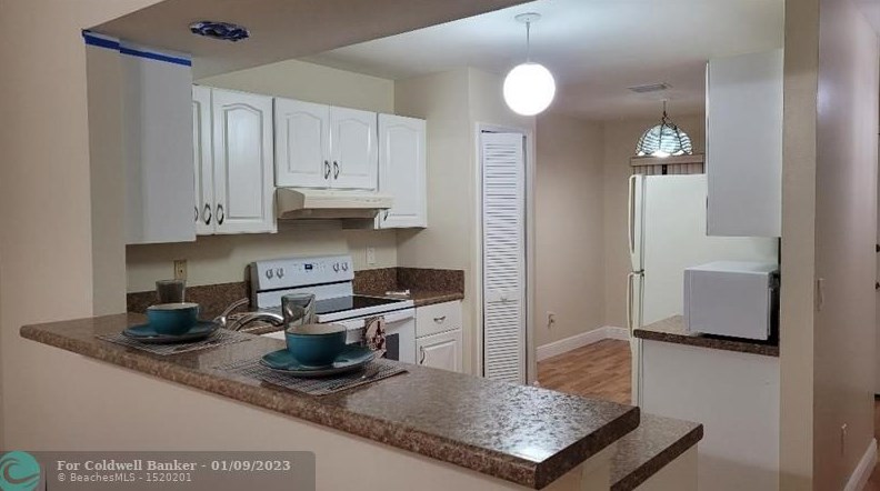 18596 Woodstream Dr, Boca Raton FL 33498-6332 exterior