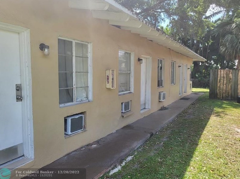 1546 Ne 111th St #2, Miami, FL 33161