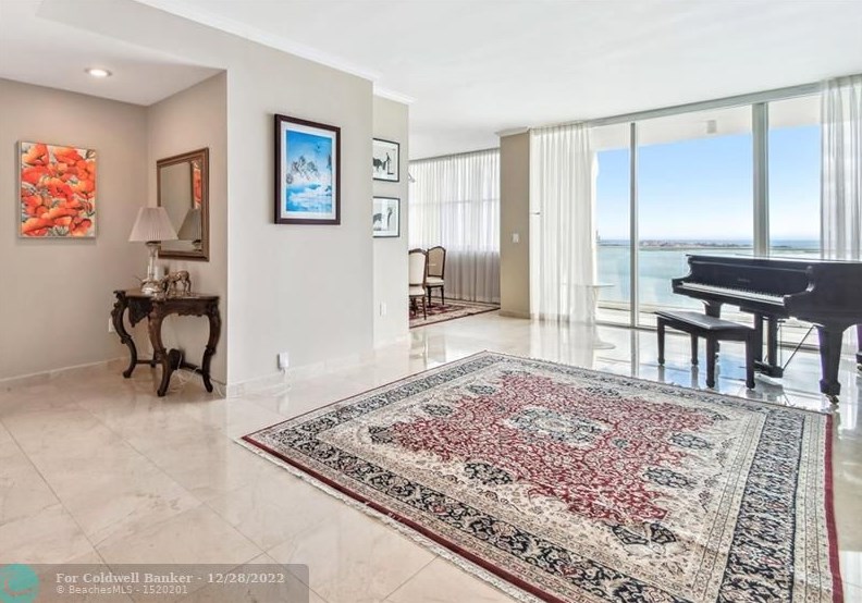 800 Claughton Island Dr #2903, Miami, FL 33131