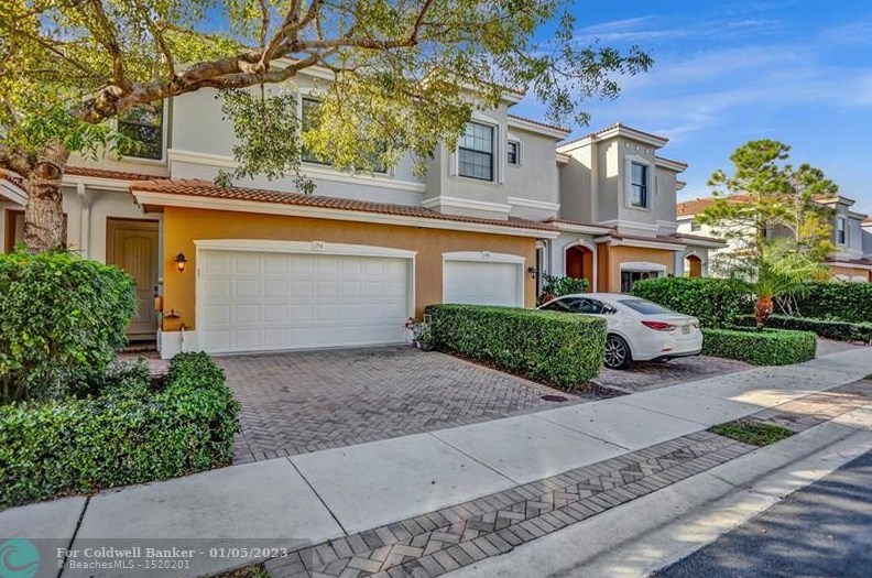 154 W Astor Cir, Delray Beach, FL 33484