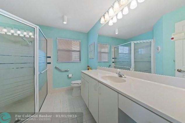 1101 Scarlet Oak St, Hollywood FL  33019-4804 exterior