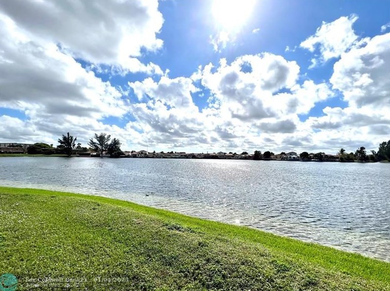 2580 W 67th Pl #202-1, Hialeah, FL 33016