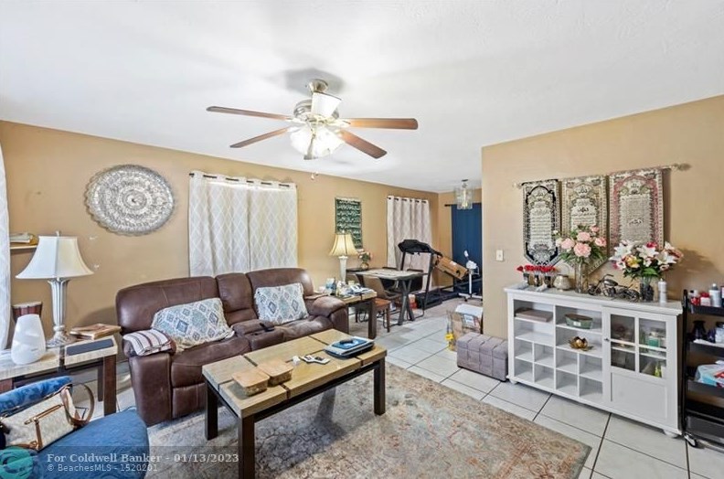7331 Johnson St, Hollywood, FL 33024-7107