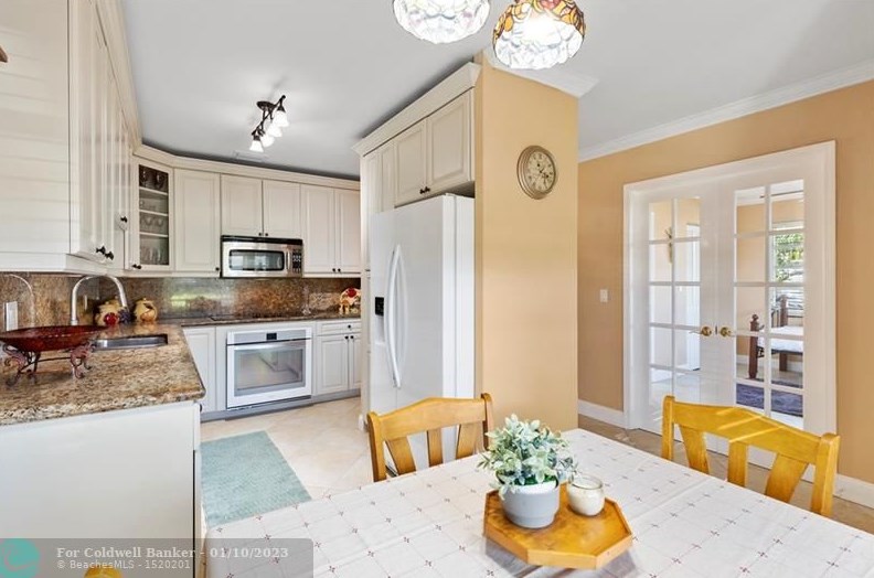 8729 Chevy Chase Dr, Boca Raton FL  33433-1807 exterior