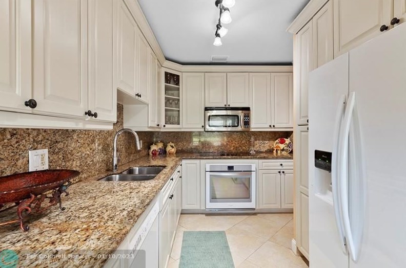 8729 Chevy Chase Dr, Boca Raton, FL 33433