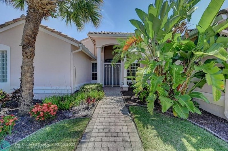 421 Nw Aqua Vista Ln, Port Saint Lucie, FL 34986